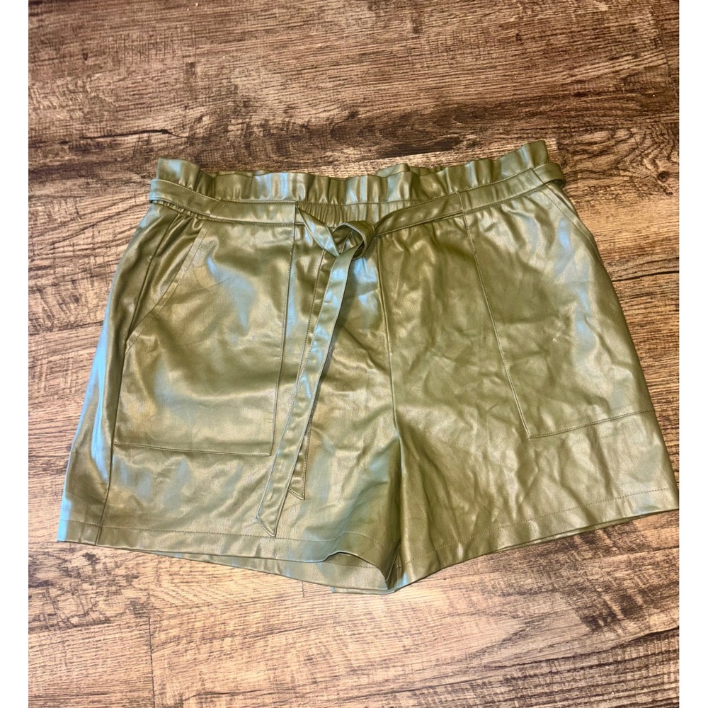 C. EST. 1946 Olive Green Faux Leather Paperbag Waist Shorts Large